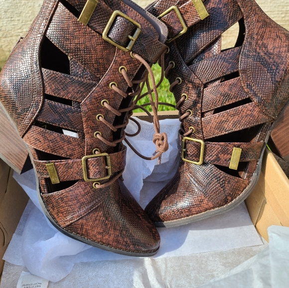 Coconuts by Matisse Shoes - Final price new coconuts boots brown